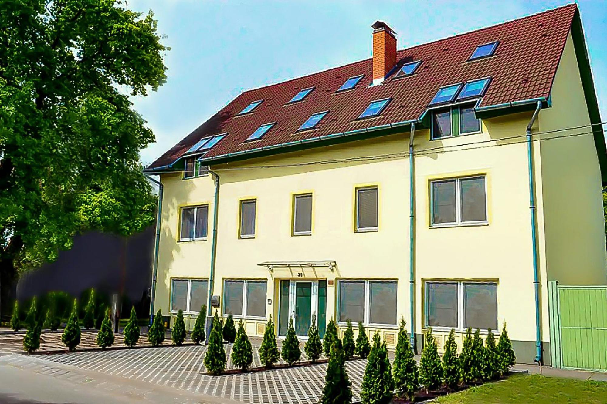 Aparthotel Nexus Vendeghaz Szegedin Exterior foto