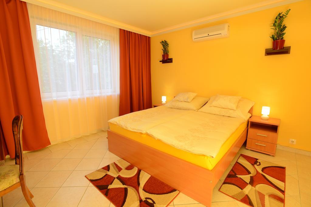 Aparthotel Nexus Vendeghaz Szegedin Zimmer foto